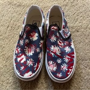Vans Crew Classic Slip-On Women’s New with Box Size 6.5 Floral/Red